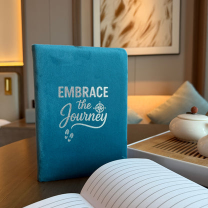 CUADERNO DE BIENESTAR Y GRATITUD  - ABRAZA EL VIAJE - 80 PÁGINAS