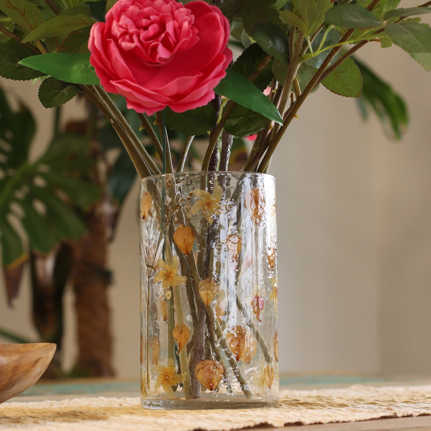 PORTAVELAS FLORAL DE VIDRIO - ROSA (19x11 cm)