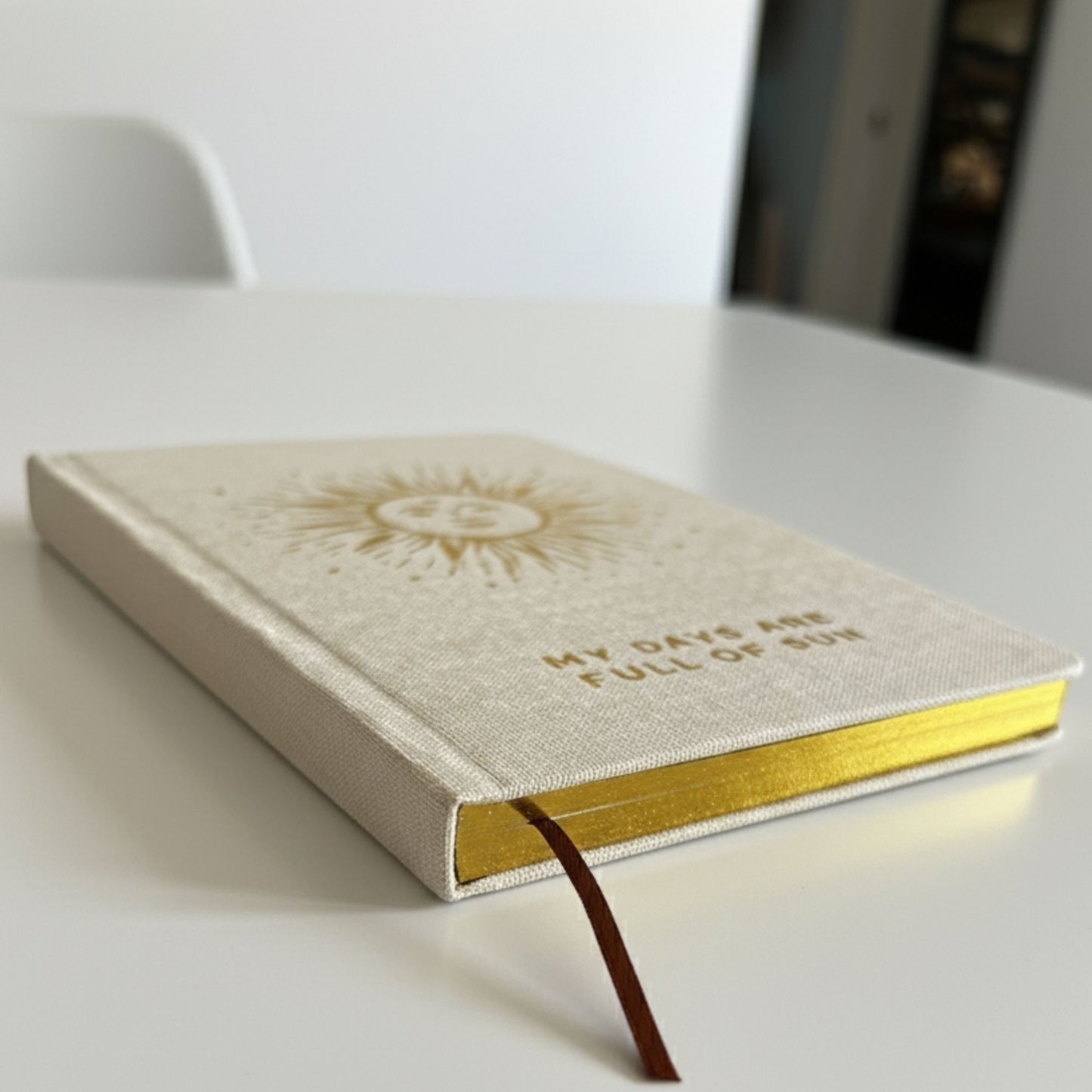 CUADERNO DE BIENESTAR Y GRATITUD - MIS DÍAS ESTÁN LLENOS DE SOL - 120 PÁGINAS