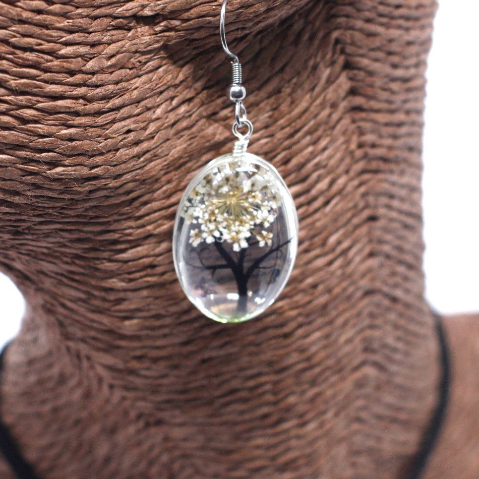 PENDIENTES Y COLLAR DE FLORES PRENSADAS - ÁRBOL DE LA VIDA BLANCO