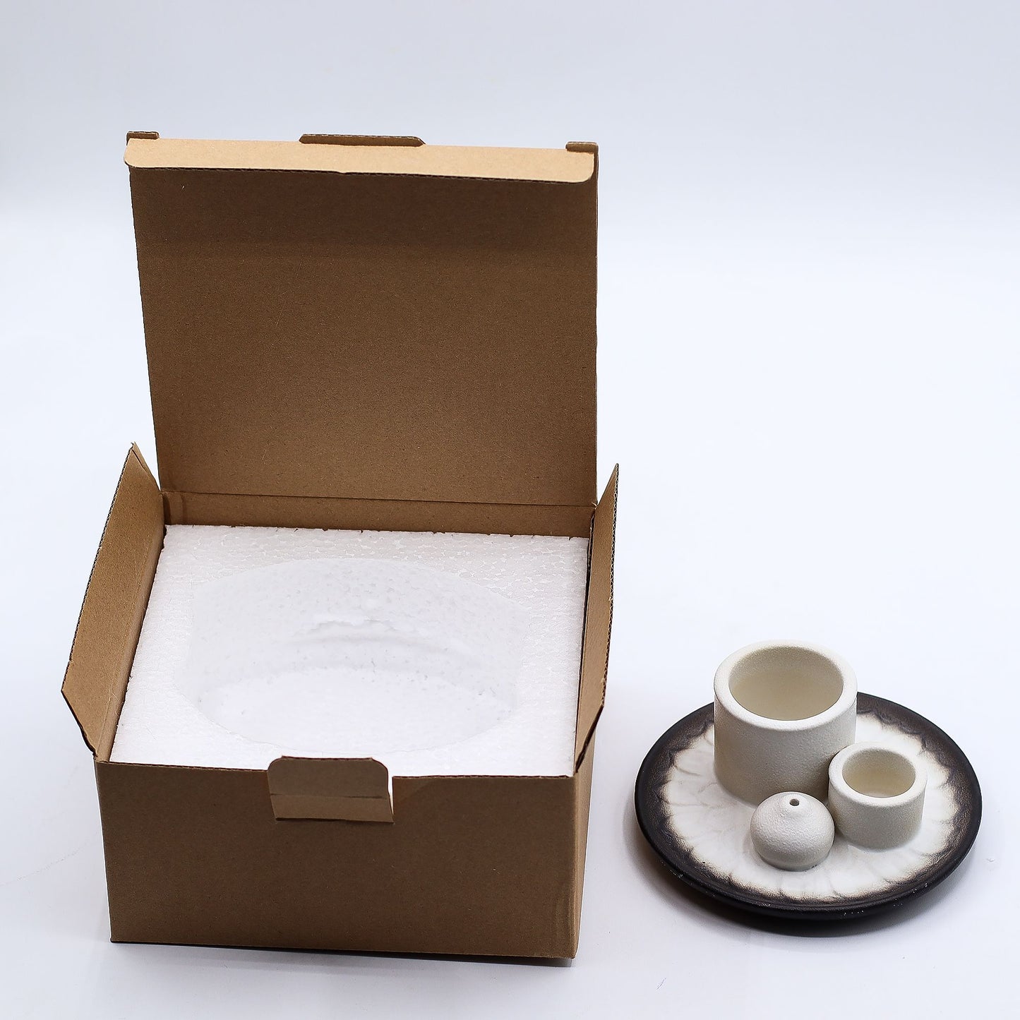 SOPORTE CERÁMICO PARA INCIENSO - BLANCO Y GRIS