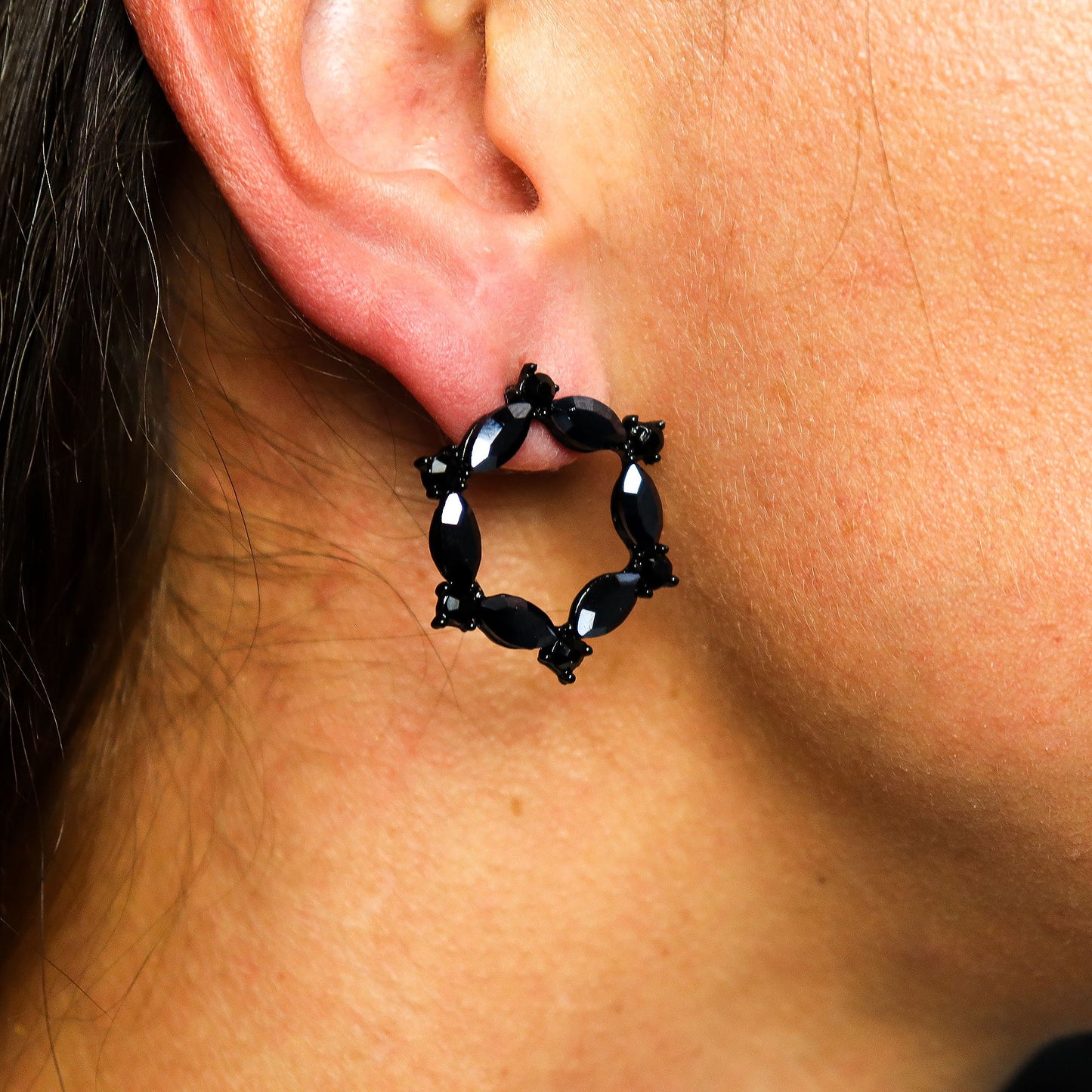 PENDIENTES DE CRISTAL VINTAGE - ARO - NEGRO AZABACHE